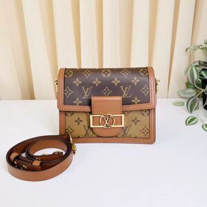 Daphne Women Pre-Loved Bag Very Good Condition